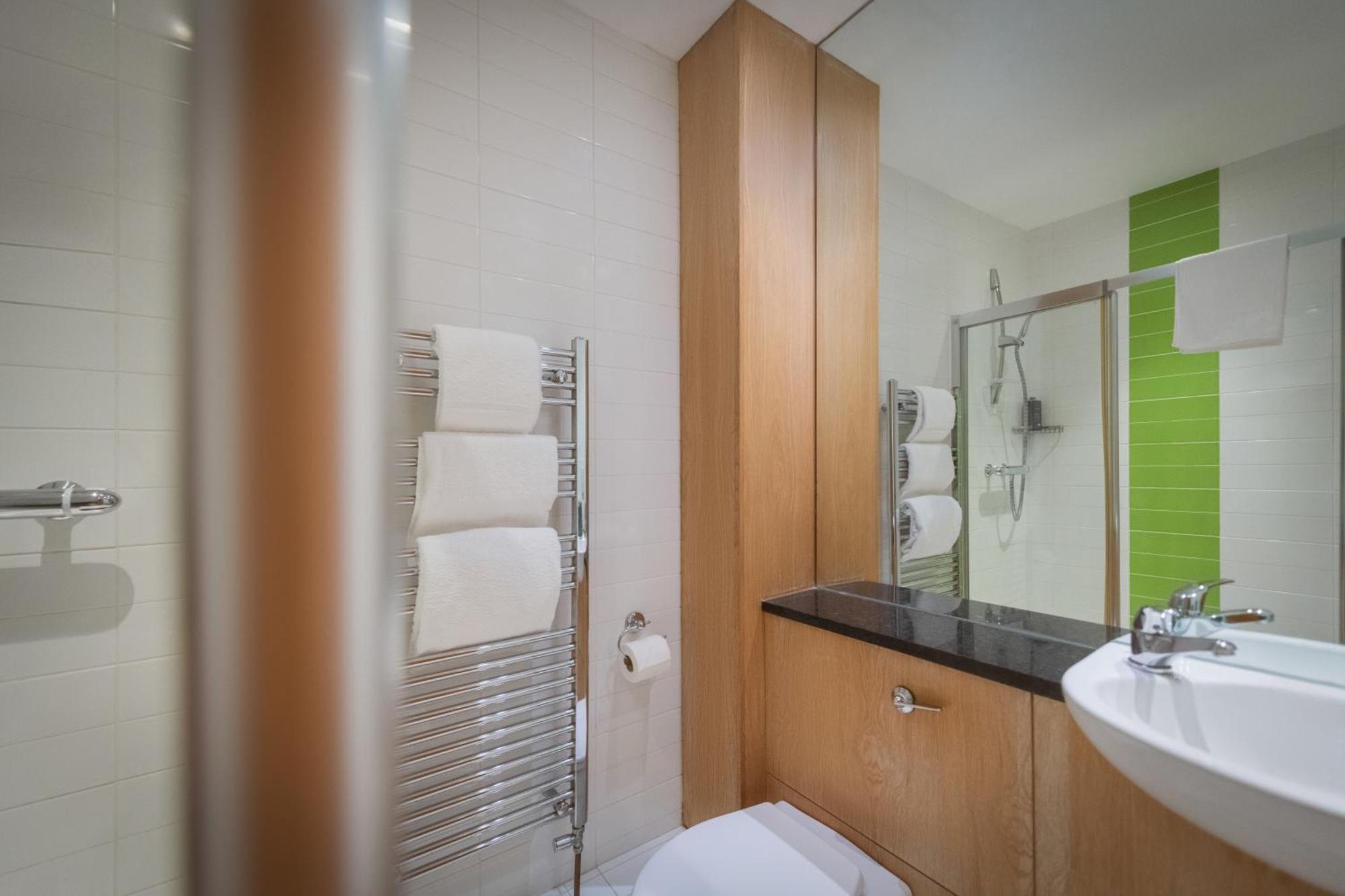 Limerick Junction Brennan Court Guest Accommodation מראה חיצוני תמונה